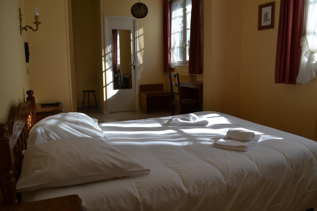 Hotel Le Lanthenay 2*