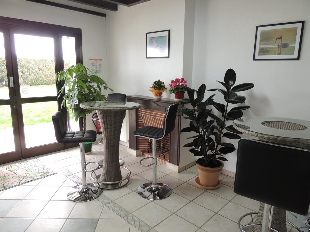 Hotel Le Lanthenay 2*